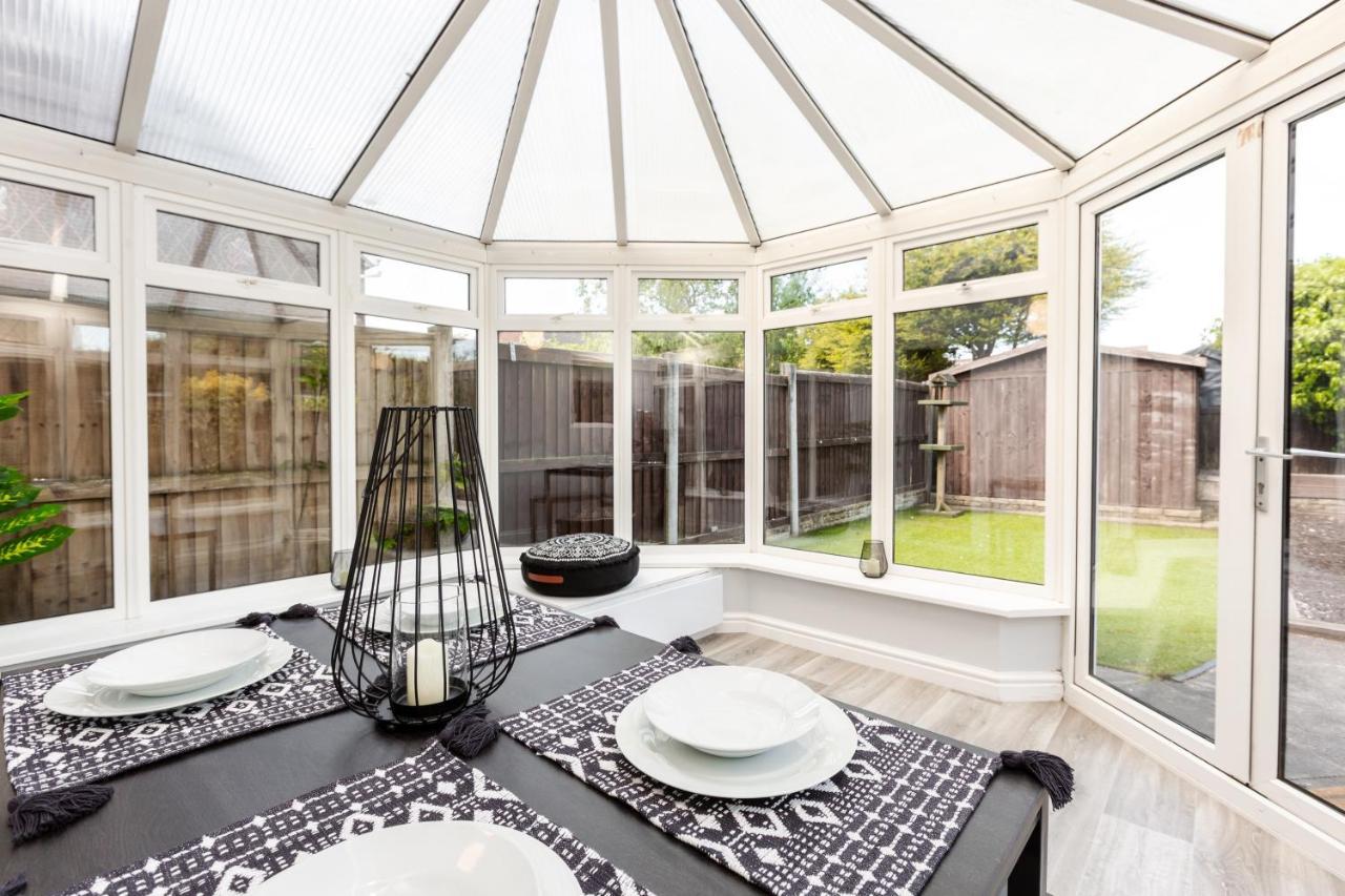 Curlew - 3 Bedrooms Wi-Fi, Parking, Contractors Thornton  Exterior photo